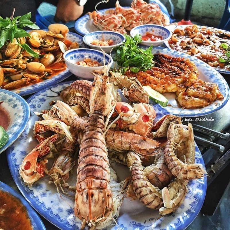 Hải sản tươi sống là một trong các món ăn ngon ở Đà Nẵng