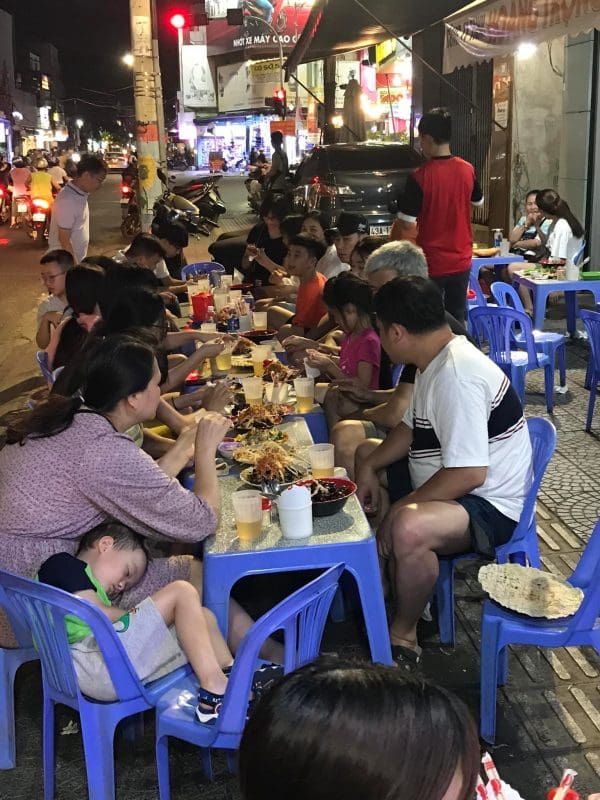 Quán ốc Thanh - quán ăn vặt ngon tại Đà Nẵng