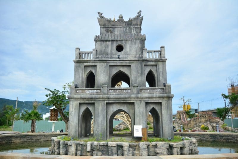 Công trình Hồ Gươm tại công viên kỳ quan thế giới Đà Nẵnga
