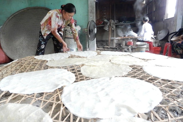 Tại địa điểm du lịch Đà Nẵng Làng nghề bánh tráng Túy Loan có nhà thờ tộc lưu giữ kiến trúc lịch sử
