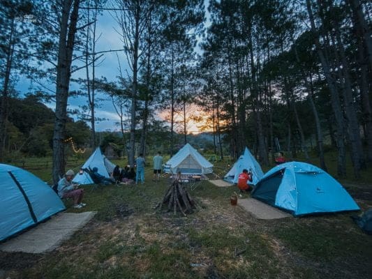 Cắm trại Hồ Tuyền Lâm Đà Lạt về đêm