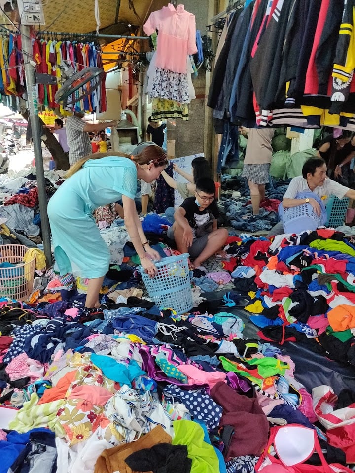 Chợ Bàn Cờ - chợ secondhand Sài Gòn