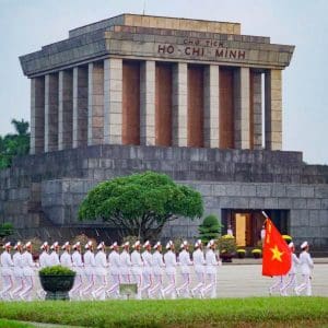 Tour 1 ngày tham quan Hà Nội - lăng chủ tịch Hồ Chí Minh