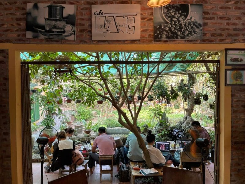 Quán Café Làng đậm chất thôn quê tại làng Đường Lâm