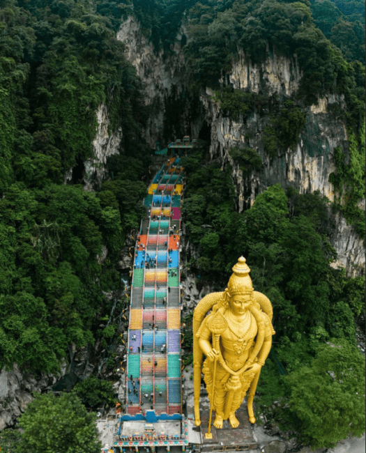 Vẻ đẹp trên cao Động Batu malaysia - Tour Malaysia Singapore 5N4Đ