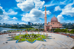 Tham quan Thành phố mới Putrajaya Malaysia - Tour Malaysia Singapore 5N4Đ