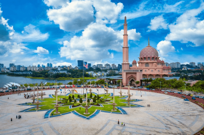 Tham quan Thành phố mới Putrajaya Malaysia - Tour Malaysia Singapore 5N4Đ