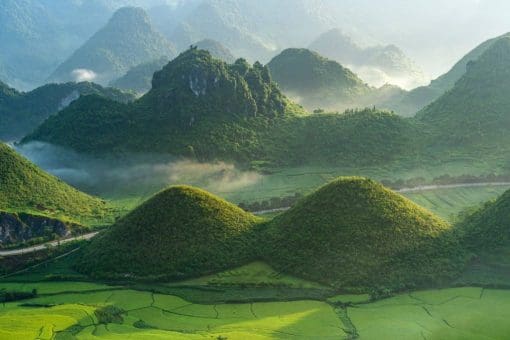 Ngắm Núi Đôi Cô Tiên và thưởng ngoạn vẻ đẹp hùng vĩ nơi đây – Tour du lịch Hà Giang Cao Bằng Bắc Kạn