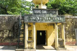 Tham quan Trại Phú Hải – Tour Côn Đảo 3 Ngày 2 Đêm máy bay
