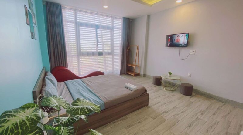 Lá Hotel - Khách sạn tình yêu Quận Bình Tân
