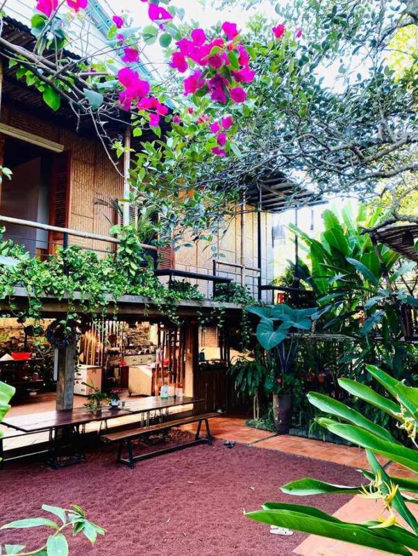 Bà Đất Eco homestay Hồ Trị An