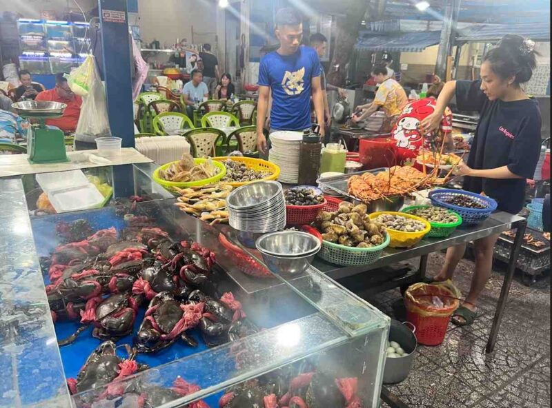 Ốc Oanh - quán nhậu quân 4
