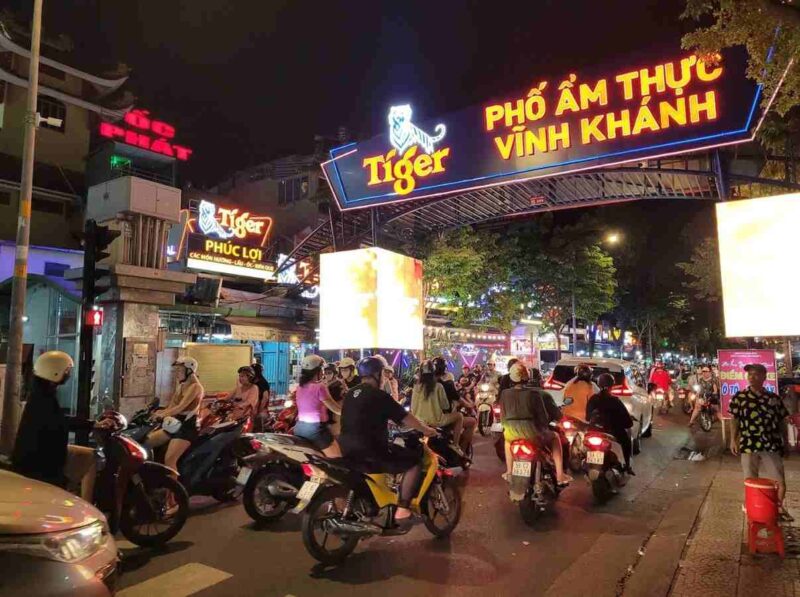 Phố Ẩm Thực – Vĩnh Khánh