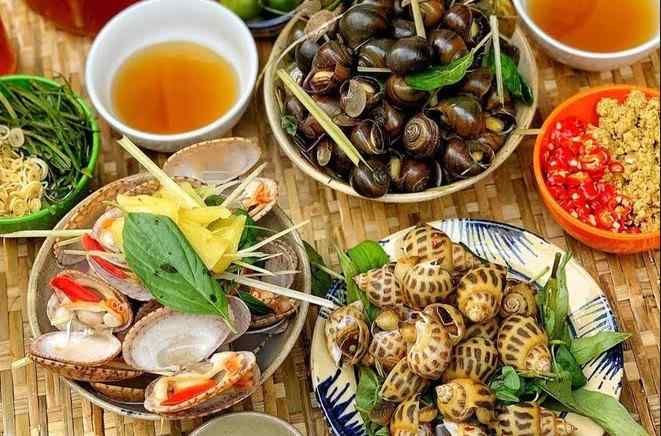 Ốc luộc Huỳnh Văn Bánh - quán ăn phú nhuận