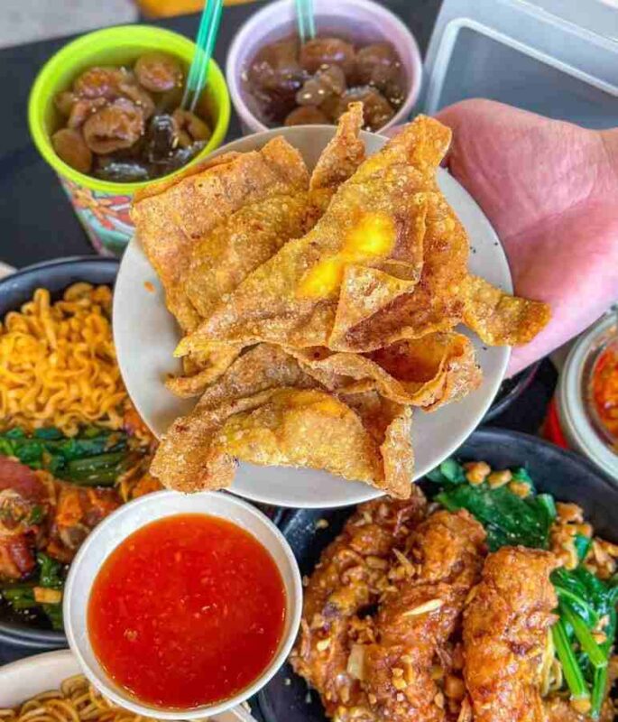 Quán ăn Tân Bình – Mì gà quay San San