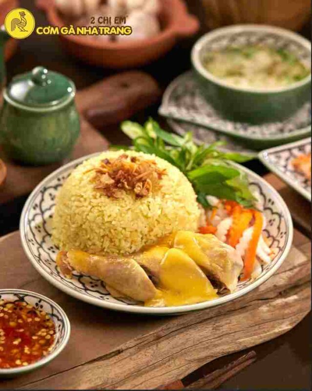 2 Chị Em - Cơm Gà Nha Trang