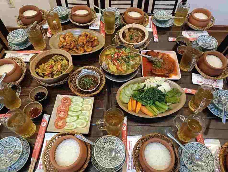 Quán ăn tân bình - Cơm Niêu Việt Nam