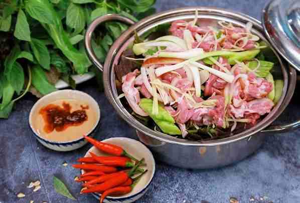 Quán lẩu dê Đức Thành Quận 12 - món ngon quận 12
