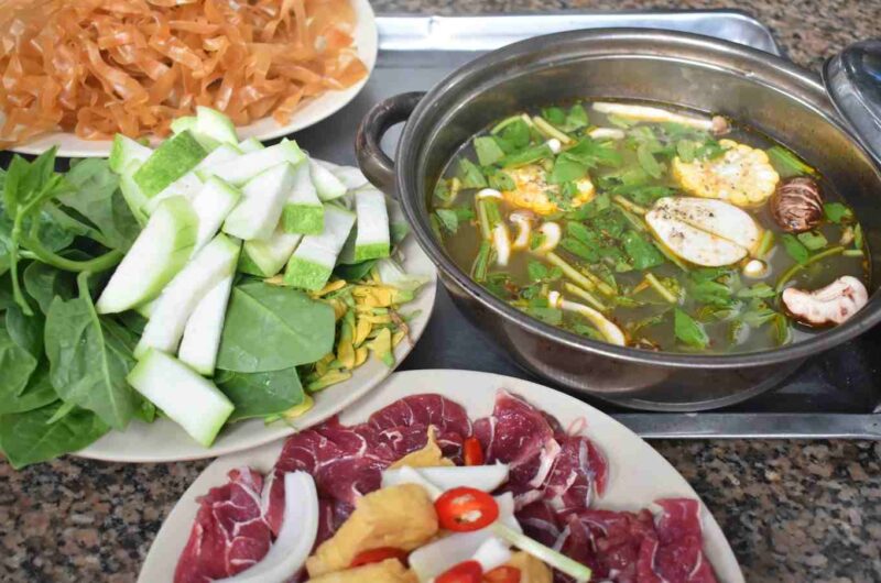 Món lẩu bò cay Hải Châu – món ngon Quận 12