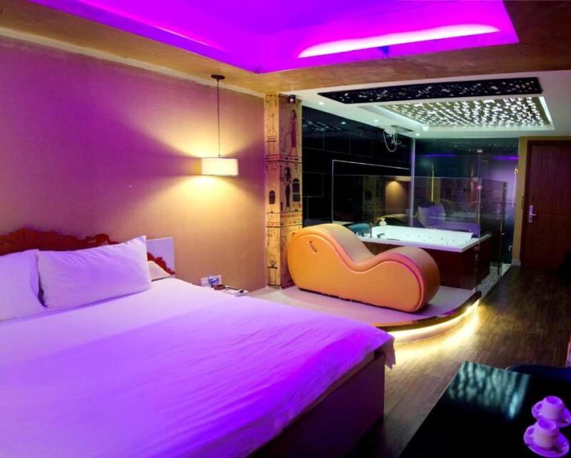 Bonita Grand - Khách sạn tình yêu Quận 3 view đẹp