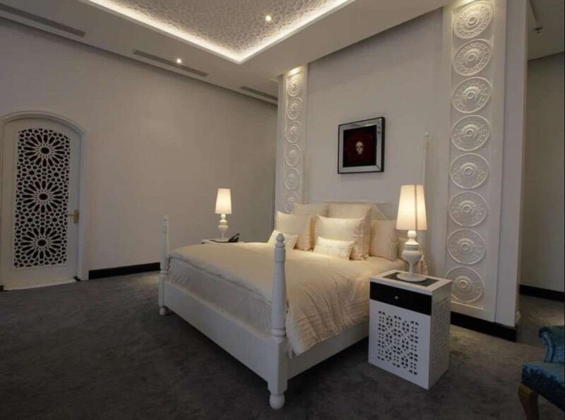 Chloe Gallery - Khách sạn 5 Sao Đẳng Cấp Bậc Nhất