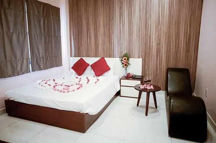 Peace Hotel - Khách sạn tình nhân giá rẻ