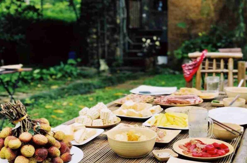 Nhà Suối Hòa Bình