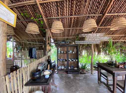 Homestay Cô Út