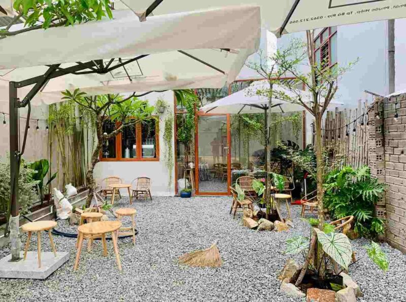 ANN COFFEE – GARDEN