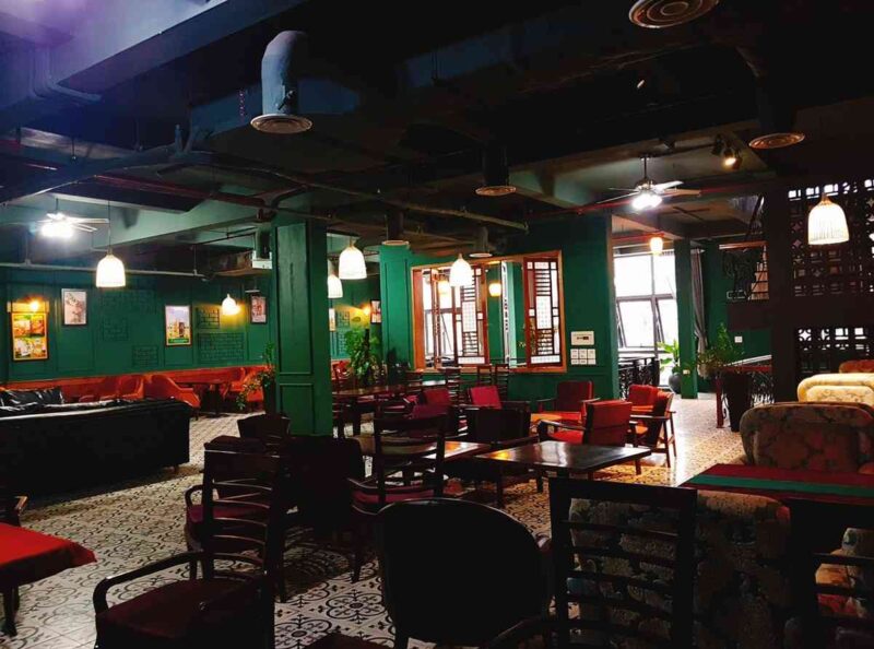 Royal Bistro Cafe- Restaurant