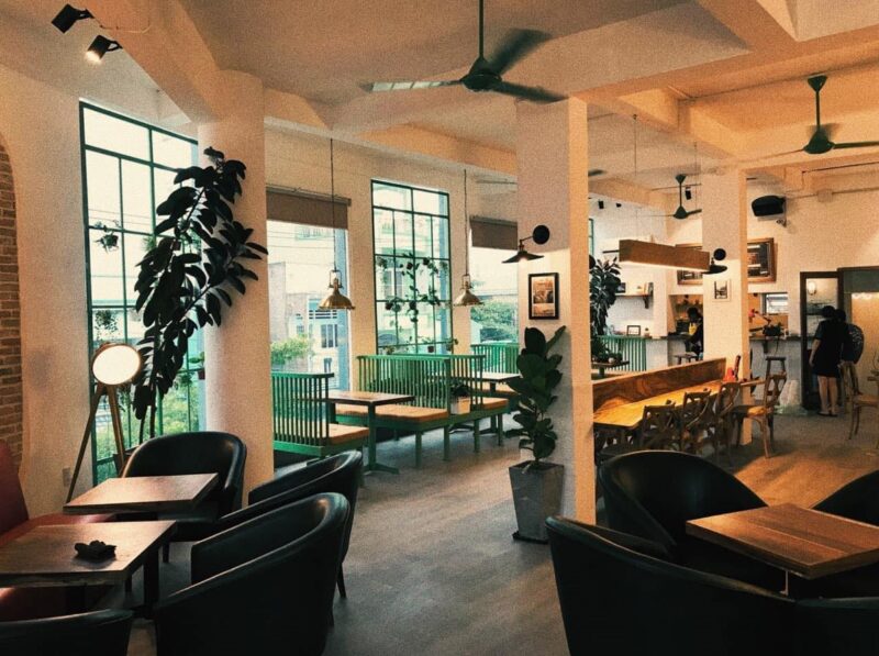 Y5 Cafe Long Xuyên