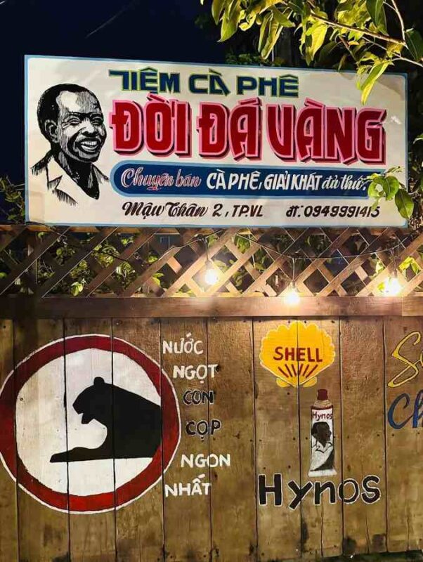 Đời Đá Vàng