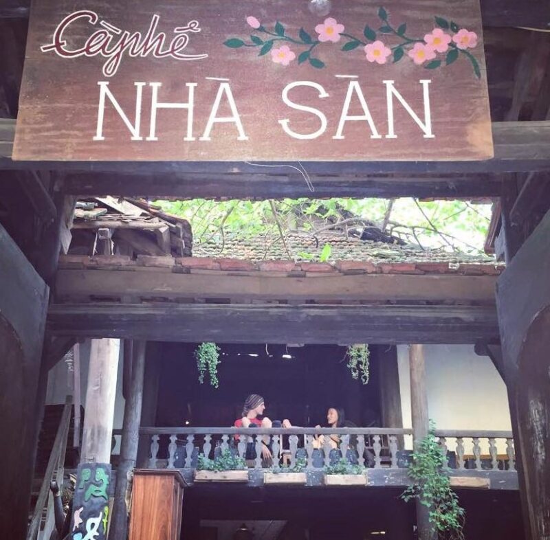 Cafe Nhà Sàn 97