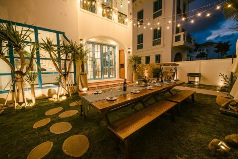 La Perla Villa Hạ Long