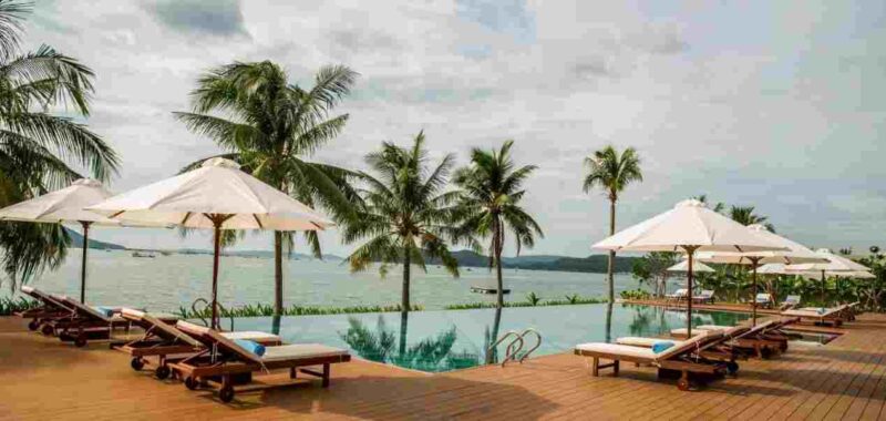 Quê Tôi Village Resort