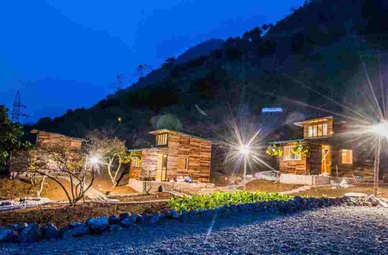 V House