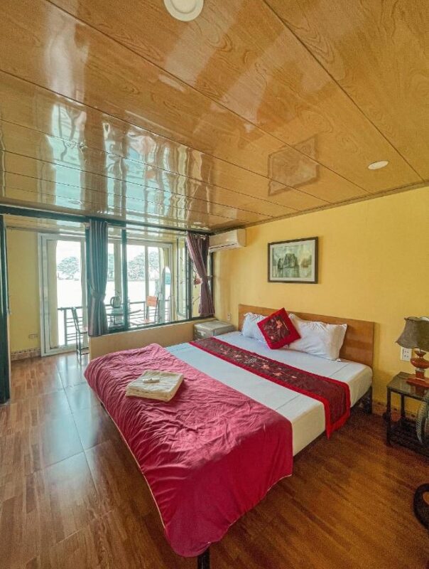 LePont Bungalow Hostel