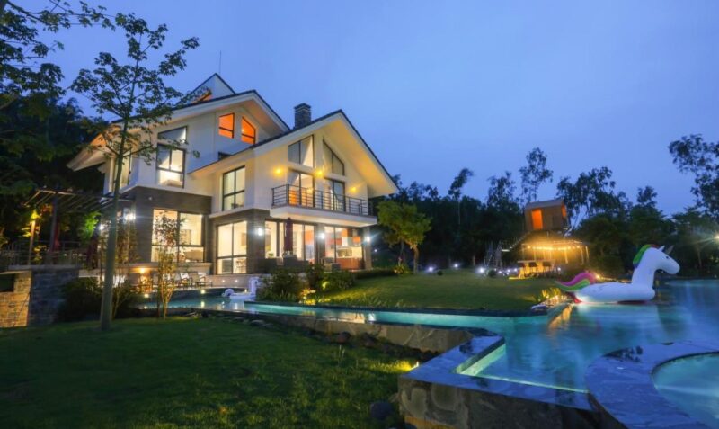 Spring Moon Villa