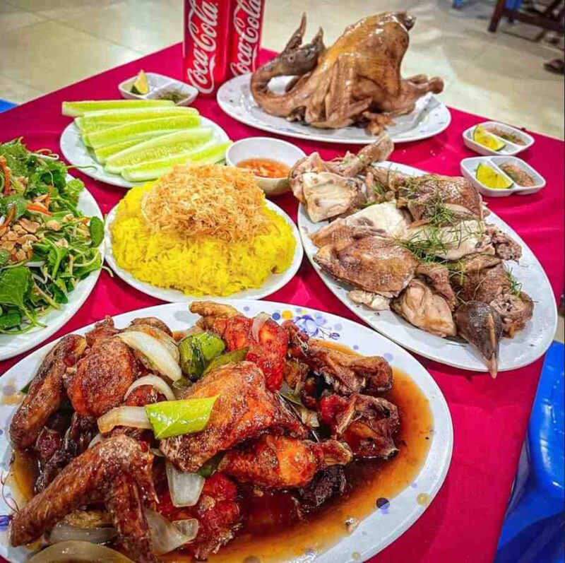 Nhà Hàng Gà Tắc Công Đoàn – Quán Nhậu Hà Tĩnh Ngon 