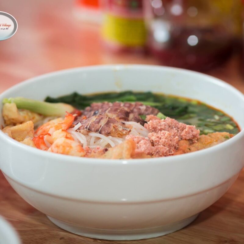 Bún hải sản Hạ Long - Hương vị biển cả giữa lòng Bắc Giang