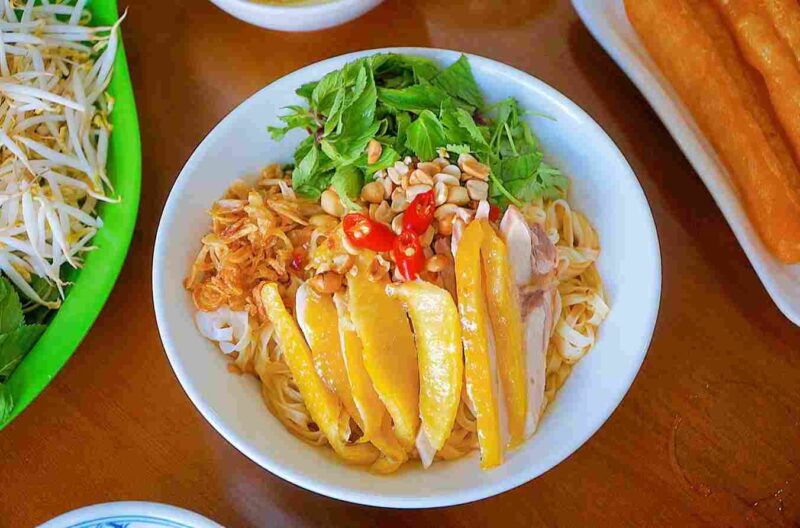 Phở gà Linh Anh - Bát phở gà thơm ngon, giá bình dân tại Bắc Giang