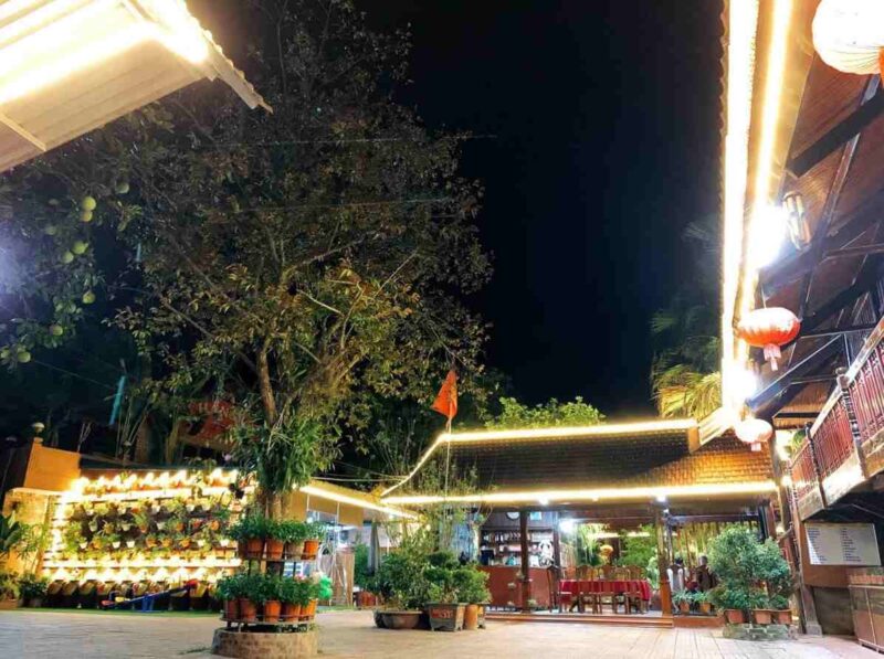 Nhà hàng Lá Cọ Bắc Kạn - Không gian ẩm thực nhà vườn độc đáo