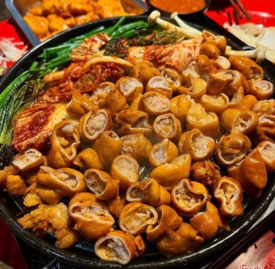 Buffet Kiến Lửa 