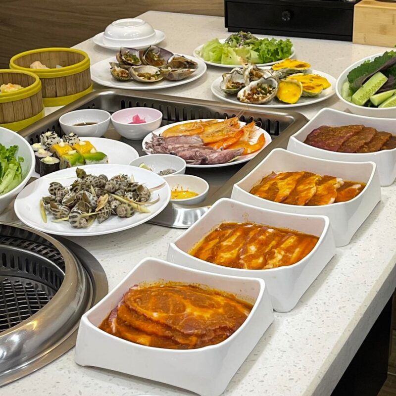 Lẩu Việt Buffet: Nhà Hàng Buffet Siêu Ngon Tại Buôn Ma Thuột