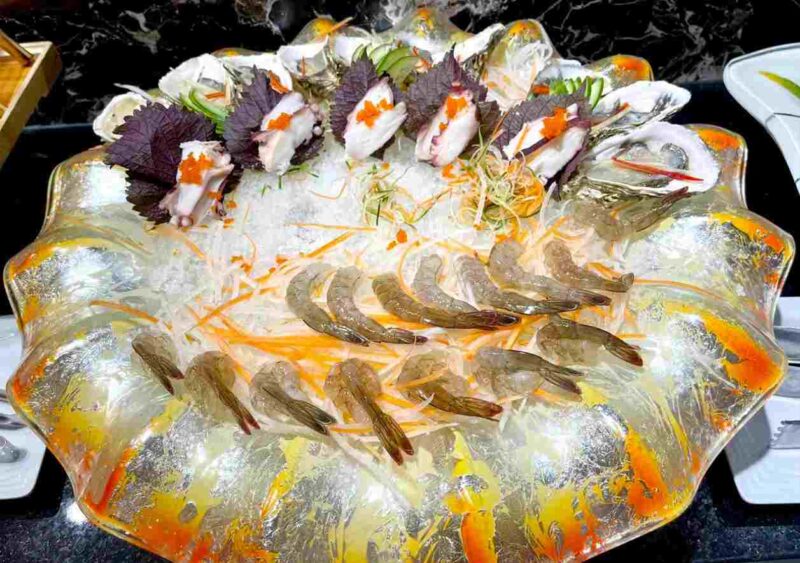 Buffet Hải Sản Tiến Quý – Thiên Đường Buffet Hải Sản Hạ Long