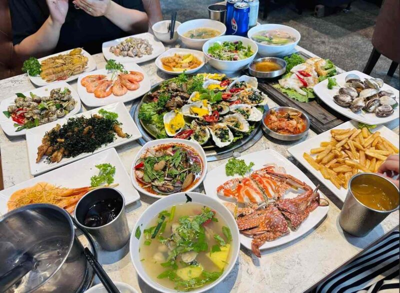 Biển 14 Buffet Seafood – Thiên Đường Hải Sản Tươi Ngon Tại Hạ Long