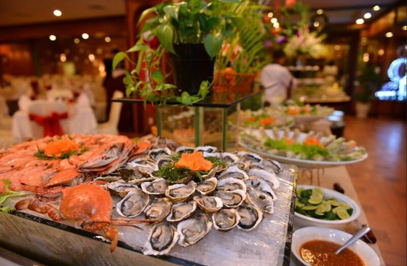 Buffet Bay View - Nhà hàng buffet hải sản Hạ Long chất lượng