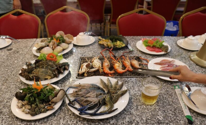 Nhà Hàng Buffet Hải Sản 5 Viên – Thiên Đường Ẩm Thực Biển Cả Tại Nha Trang