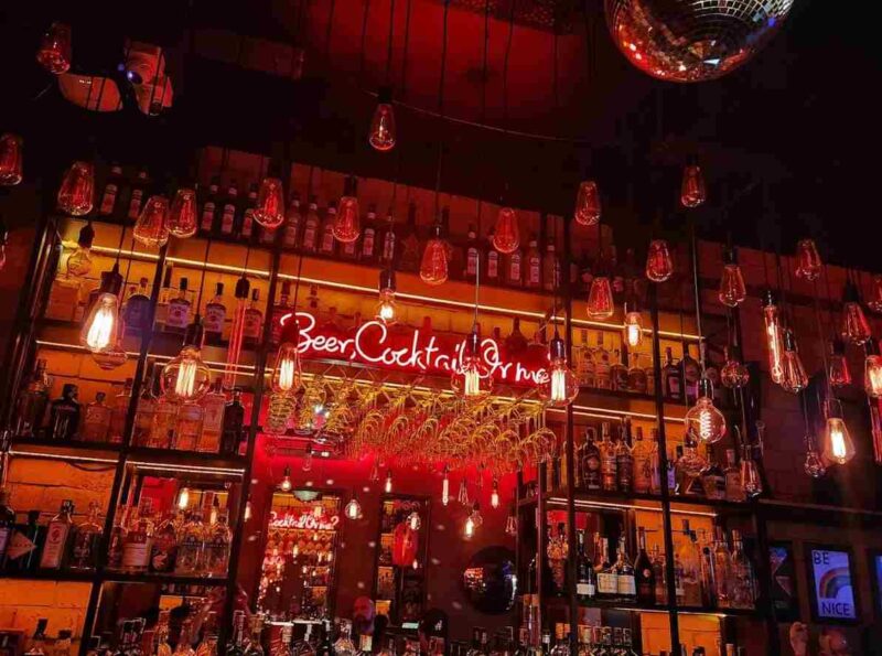 Thi Bar Saigon: Quán bar Quận 1