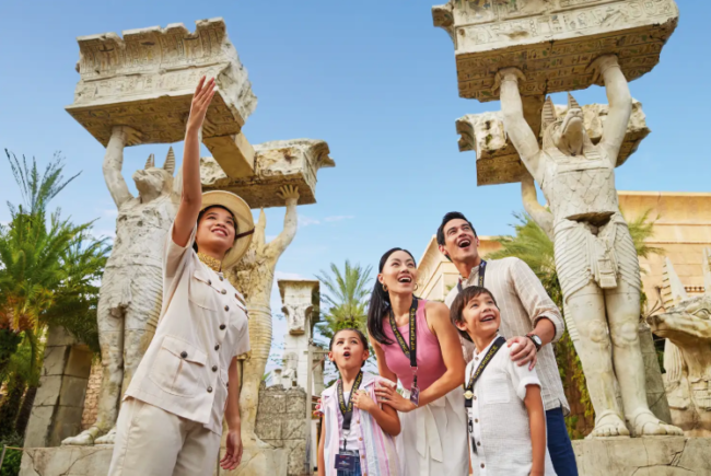 Universal Studios Singapore đến Grand World Phú Quốc